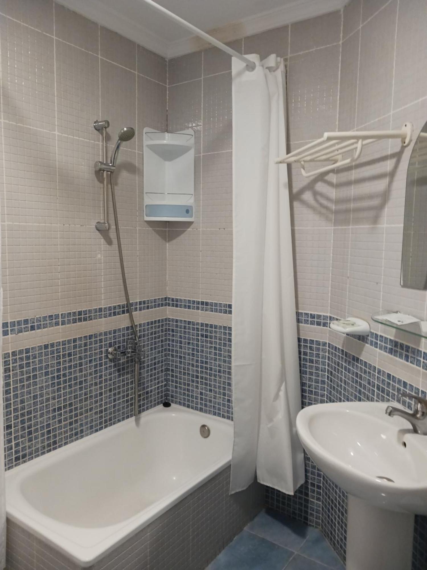 Hotel Manantiales توريمولينوس المظهر الخارجي الصورة
